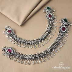 Payal Silver Design, Heavy Payal Designs Silver, Gold Jewelry Fashion Necklace, Handmade Jewellery Ideas, Elegant Gold Jewelry, Bridal Payal, Payal Design