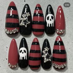 Y2k Mcbling Nails, Visual Kei Nails, Nail Inspo Emo, 2000s Inspired Nails, Rockstar Gf Nails, Red And Black Nails Design, Hot Pink And Black Nails, Emo Nail Art, Black And Red Nail Designs