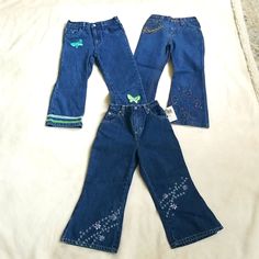 3 Pairs Of Girl's Jean's Size 4/4t *Oshkosh B'gosh Jeans Are New With Tags *The Children's Place/Xhilaration Jeans Are Euc *Oshkosh B'gosh/The Children's Place Jeans Have Snap Close With Zipper *Xhilaration Jeans Have Button Close With Zipper *All Have Elastic In The Back Waistband *All Have Some "Bling" Detail Smoke Free Home Kids Denim Jeans, Kids Denim, Girls Jeans, Childrens Place, Kids Bottoms, Denim Jeans, Jeans Size, Size 4, Elastic