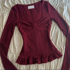 Full Length Top, Red Long Sleeve Tops, Aesthetic Women, Red Long Sleeve, Thick Fabric, 2000s Fashion, Dream Clothes, Fashion Killa, Womens Fall