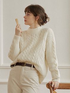 Raina Cable White Knit Sweater – Simple Retro Irish Sweater, Knit Sweater Outfit, White Knit Sweater, White Sweater, 가을 패션, Looks Style, Look Chic, Wool Sweaters, Sweater Outfits