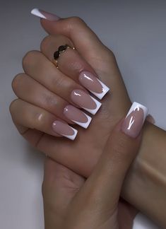 Nail Ideas Classy, White Nails French Tip, White Nails French, Classy Nail Ideas, Medium Acrylic Nails, Acrylic Nails White, Classy Nail, White Acrylic Nails