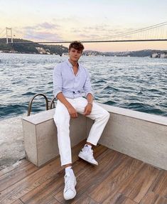 Old Money Aesthetic Boys, White Pants Men, Preppy Boys, Pants Outfit Men, Aesthetic Outfits Men, Mens Summer Outfits, Mens Casual Outfits Summer