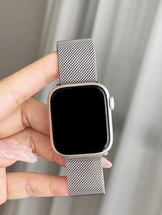 Smart Watch Aesthetic, Smartwatch Aesthetic, Grey Apple Watch, Apple I Watch, Apple Watch Silver, Boho Watch, Apple Smartwatch, Smart Watch Apple