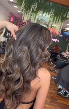 Light Highlights For Black Hair, Brunette Hair Ideas 2023, Dark Brunette Hair Ideas Colour, Balayage On Brown Girl, Full Head Of Highlights On Black Hair, Pretty Hair Colors For Tan Skin, Long Brown Hair Wedding Hairstyles, Simple Hair Color Ideas Brown, Hazel Hair Color Brunettes