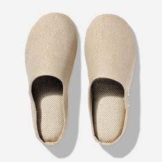 Adopting the Japanese custom of removing your shoes before coming inside is an easy way to keep your tidied space clean and germ free. These ultra-comfortable slippers in beige are designed to be worn with or without socks for year-round use. Made from Sasawashi fabric – an anti-pill blend of bre... Japanese House Slippers, Items To Buy, Japanese Home, Japanese Room, Gift Inspo, Comfortable Slippers, Summer Slippers, Small Business Saturday, Barefoot Shoes