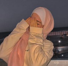 Hijab Dp, Winter Fashion Outfits Casual, Hijabi Outfits Casual, Muslimah Aesthetic, Islamic Girl, Muslim Fashion Outfits, Hijabi Girl, Hijabi Fashion, Muslim Girls