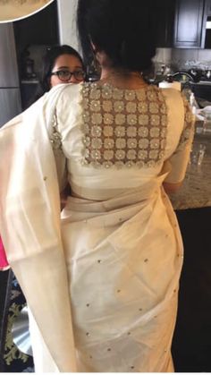 Wedding Hairstyles Indian, Cotton Saree Blouse Designs, Cotton Blouse Design, Hairstyles Indian, Saree Blouse Neck Designs, Blouse Design Images, Cutwork Blouse Designs