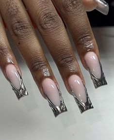 Nails Ideas Nail Art, Chrome Nails Silver, Silver Acrylic Nails, Nail Nail Designs, Art Nails Design, Tapered Square Nails, Chrome Nails Designs