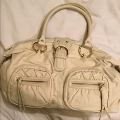 Cream Colored Satchel With Lots Of Exterior Pockets. New With Tags! Beige Satchel, Pretty Bags, Celine Luggage Bag, Vintage Bag, Big Bags, Custom Bags, Fit Inspo, Cute Bag, Fitness Inspo