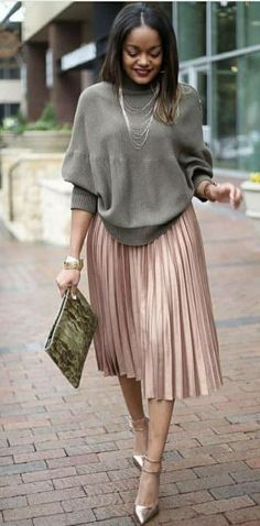 Elegant Midi Skirt, Rok Outfit, Pleated Skirt Outfit, Midi Skirt Outfit, فستان سهرة, Modest Clothing, Skirt Midi, Outfits Spring, Midi Skirts