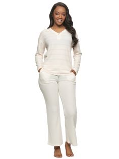 Lounge sets are having a moment, and we're here for it. Wear this super soft v-neck henley paired with the matching relaxed fit pant with pocket details for an easy throw-on-and-go fall fit. Stay comfy while looking effortlessly pulled together with the casual waffle knit set as your new favorite jammies, travel or out for leisure essential. Everyday Leggings, Bridal Wrap, Fall Fit, Maternity Lingerie, Maternity Leggings, Mens Loungewear, Sleepwear & Loungewear, Tank Top Camisole, Lounge Sets