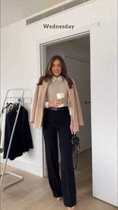 Facebook Outfit Formal Mujer, Meeting Outfit, Job Clothes, Look Zara, Pajama Fashion, Sophisticated Outfits