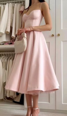 Mantyhose Çorap Pastel Pink Prom Dress, Midi Gown, Ball Gowns Evening, Looks Black, Glam Dresses, Fancy Dresses, Girly Girl, Ball Gown