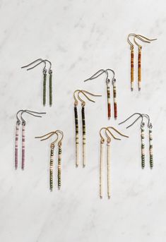 Make your own simple beaded earrings using some seed beads and this easy tutorial! Simple Bead Earrings, Diy Earrings Easy, Diy Seed Bead Earrings, Beaded Chandelier Earrings, Easy Jewelry