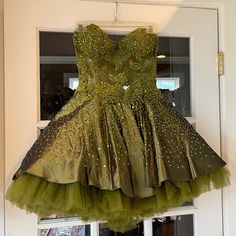 Green Mini Dress With Fitted Bodice For Prom, Green Sweetheart Neckline Mini Dress For Wedding, Wedding Mini Dress With Sweetheart Neckline In Green, Green Mini Dress With Sweetheart Neckline For Wedding, Green Cocktail Evening Dress With Sweetheart Neckline, Green Cocktail Dresses With Sweetheart Neckline, Strapless Green Dress For Homecoming, Green Cocktail Dress With Sweetheart Neckline, Green Mini Dress With Fitted Bodice For Evening