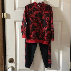 Ecko Unltd Two Piece Outfit Hoodie/Pants Red/Black New With Tags Size 6 Stock: Ncloset Black Denim Jeans Outfit, Boy Jeans Outfit, Denim Jeans Outfit, Sweats Outfit, Red Black Style, Outfit Hoodie, Ecko Unlimited, Hoodie Pants, Baby Jacket