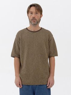 This is a casual and minimal t-shirt by KNITLY that is made out of high quality and sturdy fabric. With refined design detail and trendy mood, you can style it for your casual and comfortable daily outfit.- Comfortable and relaxed silhouette- Slub texture of knit fabric- Subtle horizontal stripe detail Khaki Cotton Tops For Layering, Olive Cotton Crew Neck Tops, Olive Relaxed Fit Short Sleeve Top, Olive Short Sleeve Top With Relaxed Fit, Olive Relaxed Fit Cotton Top, Olive Cotton Top With Relaxed Fit, Outfit Comfortable, Knitted Tshirt, Striped Knit