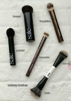 Makeup Brushes Sephora, Best Brushes For Makeup, Mario Contour, Makeup Essentials List, Sephora Makeup Products, Sephora Brush, Haut Routine, Makeup Brushes Guide