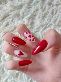 nails Jelly Nail Ideas, Jelly Nail, Shiny Nails, Holiday Nail Art, Jelly Nails, Festival Nails, Holiday Looks, Nail Trends, Winter Nails