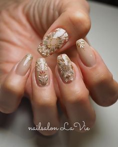 Unique Bridal Nails, Bouquet Nails, Nail Designs And Colors, Vacation Nail Art, Vacation Nail Designs, Bohemian Bouquet, Boho Nails, Latest Nail Designs