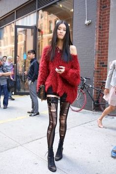 street fashion if those stockings were ripped skinny jeans instead i would wear… Ripped Stockings, Punk Looks, Harajuku Fashion Street, Walking Down The Street, Tokyo Street Style, Alternative Clothing, Tokyo Fashion, Korean Fashion Trends, Japanese Street Fashion