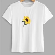 Never Worn Sunflower T-Shirt. So Cute And The Sunflower Is Made Out Of Sequins Revolve Party, Applique Tee, Sunflower Jewelry, Clothing Jewelry, Sunflower Shirt, Rings Accessories, Applique Fabric, Latest T Shirt, Trendy Clothing