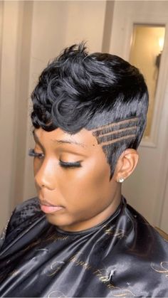 Felicia Inspire | Watch Me Slay 💪 Middle Part Lace Closure Bob #feliciainspire #feliciainspire✨ #atlantahairstylist #atlantahair | Instagram Side Part For Black Women, Lace Closure Quick Weave, Hairstyle Side Part, Closure Quick Weave, Weave Bob Hairstyles, Weave Bob, Closure Bob, Lace Closure Bob