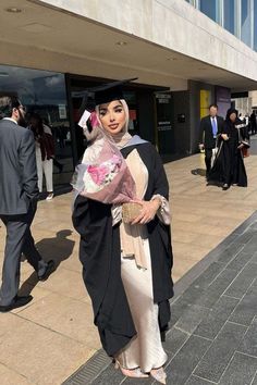 Graduation Dresses With Cap And Gown, Hijab With Graduation Cap, Hijab Graduation Outfit Ideas, Graduation Outfit Ideas Under Gown, Graduation Cap With Hijab, Graduation Outfit For Hijabi, Graduation Outfits Hijab, Modest Graduation Dress Hijab