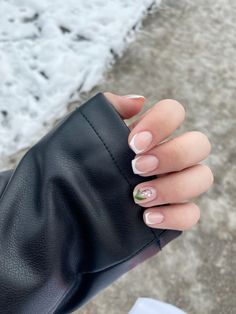 Lilly of the valley Lilly Nails Designs, Lily Of The Valley Nail Art, Lily Of The Valley Nails, Beetles Nails, Lilly Nails, Grad Nails, Lily Nails, Goth Vibes, Hello Nails