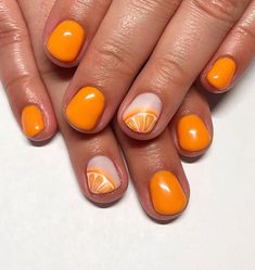 Absolutely obsessed with these oranges!!! Inspired by @sierrasnails_ Short Nails Shellac, Short Oval Nails, Fruit Nails, Cute Nail Colors, Orange Nail Designs, Shellac Manicure, August Nails, Nails Art Ideas, Orange Slice