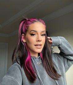 Hair Color Ideas Dark, Pink Hair Streaks, I Like Your Hair, Rambut Brunette, Underneath Hair, Hair Color Underneath, Hairstyles And Haircuts, Halo Hair