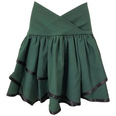 Rare late 1960s CARDINALI hunter / forest green lightweight wool handkerchief hem mini skirt! This beauty comes straight from Marilyn Lewis' estate (the designer and founder of Cardinali). The perfect green hue with black silk trimming each hem. Unique and flattering tulip dipped hem. Can easily be dressed up or down. In good condition. Made in Italy Approximately Size Medium Measurements: 28-30 inch waist (sits lower on the waist) 44 inch hips Fitted Green Mini Skirt For Evening, 60s Mini Skirt, Handkerchief Skirt, Late 1960s, Handkerchief Hem, Green Wool, Vintage 60s, Hunter Green, Skirts For Sale