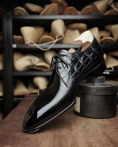 Yohei Fukuda, Leather Christmas, Bespoke Shoes, High Ankle Boots, Classy Shoes, Suede Leather Shoes, Mens Boots Fashion, Leather Skin, Leather Shoes Men