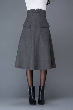 Gray wool skirt midi skirt winter skirts high waisted | Etsy Unique Skirts Design, Midi Skirt Winter, Pola Rok, Warm Skirts, Winter Skirts, Skirt Winter, Unique Skirts, Gala Fashion, Womens Skirts