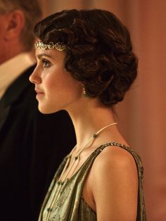 Pictures & Photos of Poppy Drayton - IMDb Downtown Abbey Fashion, Downton Abbey Costumes, Poppy Drayton, Downton Abbey Series, 1920s Hair, Downton Abbey Fashion, Downton Abby, Vintage Wedding Hair, Gatsby Style