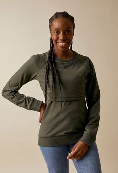 Our B.Warmer sweatshirt is as street-smart as it looks. With ribbed details, flatlock seams and our classic nursing access lined with soft fleece to keep your bust warm (extra important when you’re breastfeeding). A sweatshirt for all weathers, all the way through pregnancy and nursing.


Soft and stretchy cotton jersey
Sustainable materials: 95% organic cotton and 5% elastane; the fleece lining is 100% recycled polyester
Made in Portugal by Irmaos Rodrigues
Length from shoulder: 70 cm (27½”) in Maternity Relaxed Fit Crew Neck Top, Casual Maternity Tops For Fall, Casual Fall Maternity Tops, Long Sleeve Fall Maternity Tops, Maternity Sweatpants, Maternity Hoodie, Street Smart, Nursing Tops, Nursing Clothes