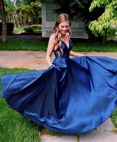 Prom Dresses Long Blue, School Dance Dresses, Graduation Party Dresses, Prom Dresses With Pockets, Prom 2020, Wedding Dress Guide, Satin Evening Dresses