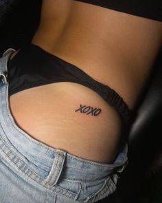 Top Of Buttcheek Tattoo, Dv Tattoos, Simple Leg Tattoos Women, But Tattoos For Women, Feminine Tattoos Ideas, Under Buttcheek Tattoo Women, Minimalist Tattoos For Women, But Tattoos, Fly Tattoos