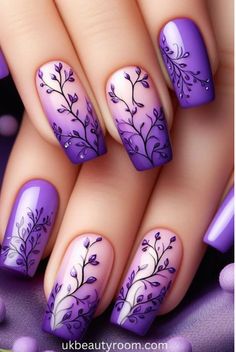 Purple Nail Art, Purple Acrylic Nails, Purple Nail Designs, Soft Lavender, Purple Nail, Floral Nail Art, Pretty Nail Art