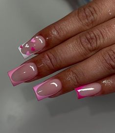 Outfits To Wear To Hair Appointment, Short French Tip Acrylic Nails Valentines, Pink Valentines Day Nails Acrylic, Nail Inspo Valentines Day, Nails Acrylic Trendy, Valentines Nail Set, Nana Nails, Vday Nails, Birthday Things