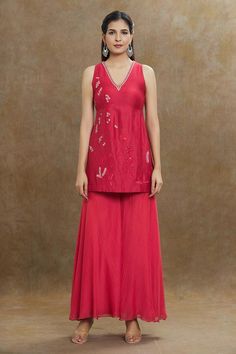 Red kurta featuring floral embroidery with a V neck and sleeveless design. Paired with a matching sharara and dupatta., Fit: Relaxed V Neck Kurta, Kurta Sharara Set, Red Kurta, Kurta Sharara, Sharara Set, Women Kurta, Straight Kurta, Set For Women, Aza Fashion