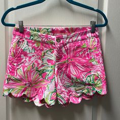 Never Worn- Lilly Pulitzer Shorts. Hot Pink. Size 00 Cute Fitted Bottoms For Vacation, Lilly Pulitzer Shorts, Lilly Pulitzer, Hot Pink, Womens Shorts, Pink, Women Shopping, Color