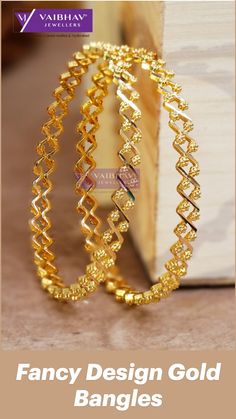 Bangle Models, Gold Bangle Designs, Latest Gold Bangles, Gold Kangan, Plain Gold Bangles, 22k Gold Bangles, Modern Gold Jewelry, Bangles Design