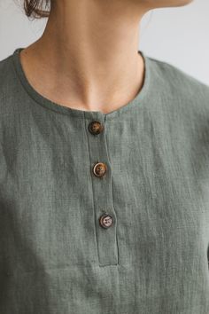 100% organic linen shirt with buttons in the top is perfect for summer. This model has loose design, wide 3/4 sleeves that can be rolled up. This plus size linen top will make your life much more simple, just put it on with any bottoms and classy&casual look is guaranteed! Wear it for everyday, for work, for trips and holidays. Organic linen fabric will make sure your skin breathes and ensure air circulation. You can choose your favorite color from 25 possible variations in the drop down men Linen Tops Women Summer Outfits, Plain Kurti Designs, Plain Kurti, Plus Size Linen, Shirt With Buttons, Linen Tops, Linen Top Women, Linen Shirts Women, Simple Wardrobe