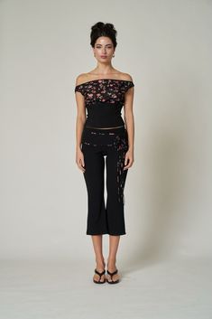 Introducing the Remi Top in Floral Print—a fresh take on a versatile classic. Made from semi-sheer floral chiffon combined with a stretchy ottoman nylon/spandex rib, this top is fully lined with black jersey for a comfortable, flattering fit. The 100% silk binding along the edges enhances its luxurious feel, while the mini cowl neckline can be styled off-the-shoulder or in multiple ways for a unique look. The open V-shaped back, accented with adjustable silk lacing, adds a captivating touch. Pai Belted Outfits, Capris Outfit, Rib Top, Black Jersey, Sheer Chiffon, Independent Designers Fashion, Chiffon Fabric, Sicily, Paris Fashion