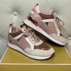 Michael Kors Wilma Suede And Logo Trainer - Pink - Low-Top Sneakers -Brand New Never Worn -Women's Size 8 -Comes With Original Packaging -Beautiful Shades Of Pink Form The Perfect Shoe Mk Sneakers, Michael Kors Slip On, Mk Shoes, City Sneakers, Michael Kors Sneakers, Winter Sneakers, Sneakers Grey, Shades Of Pink, Suede Sneakers