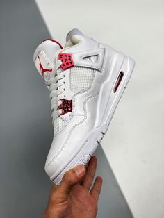 Air Jordan 4 White/Metallic Silver-University Red Walk the talk and make a statement with our top-quality Sneakers. Shop now and step up your shoe game! Please carefully choosing the size number according the size chart as we CAN NOT offer return or refund if you choose a wrong size.The product need 3-5 business days to check the quality before shipping.Our High Quality Shoes models are various, please contact to our support to ask for the model you need.Because each device displays a different color. Therefore, the actual color of the item may not be 100% the same as the one [...] Air Jordan 4 Fade-resistant For Streetwear, Fade-resistant Air Jordan 4 For Streetwear, Low-top Fade-resistant Air Jordan 4 For Streetwear, Air Jordan 4 Breathable For Streetwear, Breathable Air Jordan 4 For Streetwear, Red Fade-resistant Custom Sneakers For Streetwear, Air Jordan 4 Cushioned Streetwear Sneakers, Air Jordan 4 Streetwear With Cushioned Footbed, Red High-top Custom Sneakers Fade-resistant