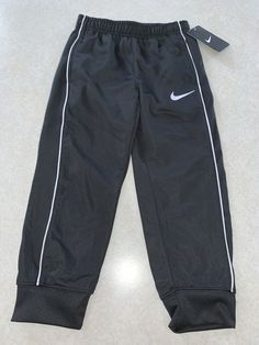 Nike Boys Athletic Jogger Pants Black & White Size 4 NWT. Condition is New with tags. Shipped with USPS First Class Mail. Smoke Free Home. Street Wear Pants Men, White Joggers Outfit, Masc Outfits, Hype Clothing, Trendy Boy Outfits, Shoes For Boys, Joggers Outfit, Nike Boys, Future Outfit