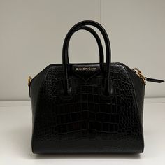 Barely Used, Looks Brand New Everyday Luxury Black Textured Leather Shoulder Bag, Black Textured Leather Shoulder Bag For Everyday Luxury, Luxury Black Textured Leather Satchel, Classic Everyday Luxury Bag With Crocodile Pattern, Classic Bags With Crocodile Pattern For Everyday Luxury, Luxury Evening Bag With Crocodile Pattern, Luxury Crocodile Pattern Shoulder Bag For Formal Occasions, Luxury Crocodile Pattern Shoulder Bag For Formal Events, Designer Black Shoulder Bag With Crocodile Pattern